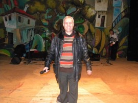 Ансамбълът за народни песни и танци „Искра”: Здраве да е, плодородие и щастие! 