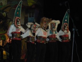 Ансамбълът за народни песни и танци „Искра”: Здраве да е, плодородие и щастие! 