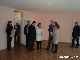 Вицепремиерът Цветан Цветанов откри ремонтирания Детски комплекс в Казанлък