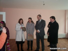 Вицепремиерът Цветан Цветанов откри ремонтирания Детски комплекс в Казанлък