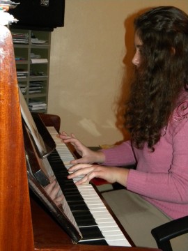 Росини и Верди звучат в Школа по изкуствата „Емануил Манолов”