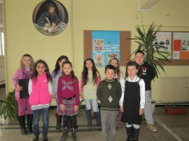 Ученици в Хаджи Димитрово отбелязаха гибелта на Апостола