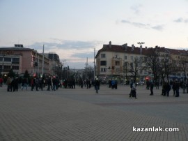 След оставката на Бойко Борисов в пъти по-малко на протеста днес