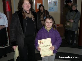 Изложба на мартеници в Библиотеката