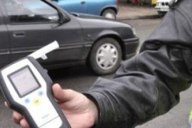17 годишен “паркира“ автомобил в ограда на частен дом / Новини от Казанлък