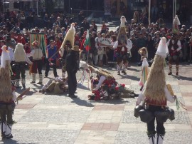 Местни кукерски групи спечелиха награди от фестивал в Стара Загора