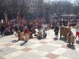 Местни кукерски групи спечелиха награди от фестивал в Стара Загора