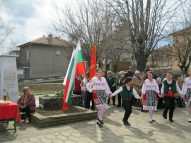 В Копринка се преклониха пред паметта на загиналите по време на Балканската война / Новини от Казанлък