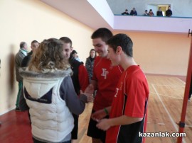 Наградиха шампионите от Общинското първенство по волейбол