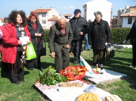 Тракийци от Казанлък, Енина и Крън се поклониха пред героите от Одринската епопея / Новини от Казанлък