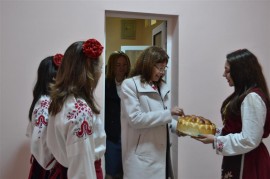 ОУ „Чудомир“ празнува днес патронен празник