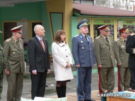 Видео: Тържествено посрещане на българските военни от Афганистан