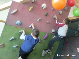 Катерачите ни спечелиха 4 медала на стената на НСА / Новини от Казанлък