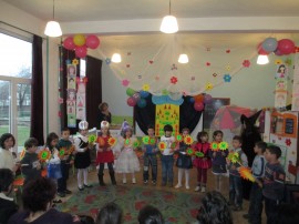 Мартенски празници в училището в Крън