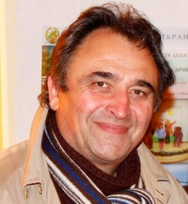 Бедрос Азинян с награда от световния фотоконкурс “Ротарианец 2013“ / Новини от Казанлък