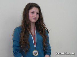 Казанлъшка ученичка е победителка в състезание по биология / Новини от Казанлък