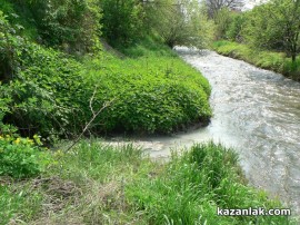 Старата река се превърна в бяла река днес