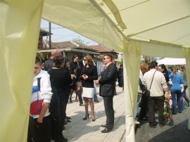 Осветиха паметника на жертвите  на „Черния Великден“