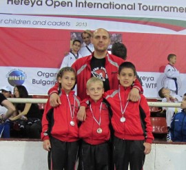  Казанлъшките таекуондисти спечелиха 9 медала на силен международен турнир / Новини от Казанлък