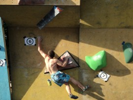 В Казанлък катерачите ни спечелиха общо 7 медала на Държавното по боулдър / Новини от Казанлък