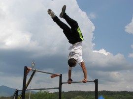  Видео: STREET WORKOUT   състезанието организирано от МЛАДЕЖИ ГЕРБ се превърна в спортен празник