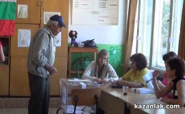 Наблюдателите на България на гражданите работят по сигнали за изборни нередности в Казанлък / Новини от Казанлък