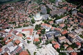 ГЕРБ са трета сила в Крън, Бузовград и Ръжена. Западното е червено, Източното и всички други квартали искат ГЕРБ. / Новини от Казанлък