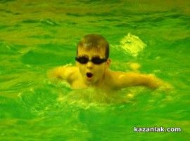 Казанлъшки отбор записа исторически стартове в плуването