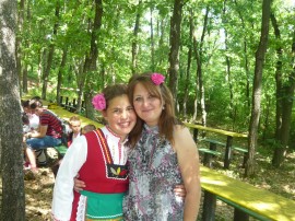 Деца от Крън танцуваха в Национален фолклорен фестивал