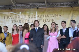 Абитуриенти 2013