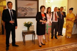 Посланик Меглена Плугчиева бе домакин на Ден на Казанлък в Берн