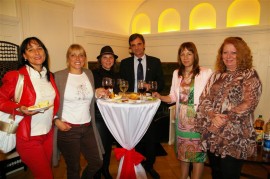 Посланик Меглена Плугчиева бе домакин на Ден на Казанлък в Берн