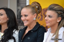 Цариците на Казанлък през различните години се събраха за първи път ВИДЕО