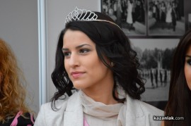 Цариците на Казанлък през различните години се събраха за първи път ВИДЕО