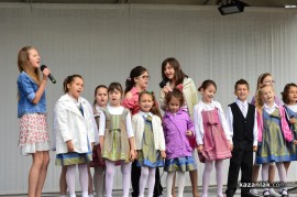 Знамето на Казанлък бе вдигнато при проливен дъжд. С началото на водосвета слънцето озари площад “Севтополис“