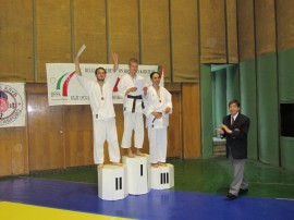 Каратеките на клуб „Севт I“ се завърнаха с дузина медали от Габрово / Новини от Казанлък