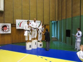 Каратеките на клуб „Севт I“ се завърнаха с дузина медали от Габрово