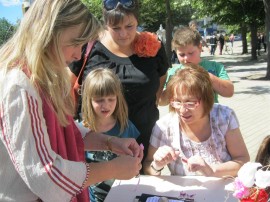 С художествени атракции впечатлиха гостите на Казанлък от Ателието / Новини от Казанлък