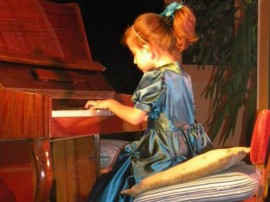 7 награди за казанлъшките пианисти от конкурса „С крилете на музиката“