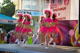 Зумба маратон с участие на известни инструктори