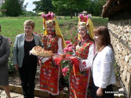 Видео: Комисар Кристалина Георгиева и екипът й посетиха Казанлък