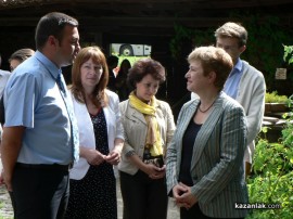 Видео: Комисар Кристалина Георгиева и екипът й посетиха Казанлък