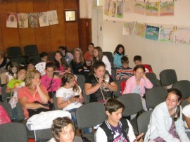 50 деца се включиха във II регионален пленер за детска рисунка / Новини от Казанлък