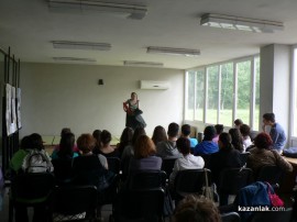 Испанска танцьорка на фламенко предпочита Казанлък и розите пред родината си