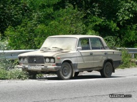Видео: Лада се запали по време на движение
