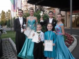  Танцьорите на „Роза“ и „Киара-Н“ участваха на силен турнир в Несебър / Новини от Казанлък