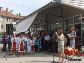 Цветарите на пазара са вече в нов светъл павилион