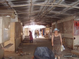 Цветарите на пазара са вече в нов светъл павилион