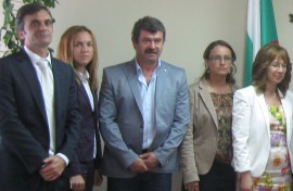 Ръководството на Община Казанлък декларира имотното си сътояние пред Сметната палата / Новини от Казанлък