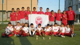 Малките рози обърнаха футболния шампион на Молдова / Новини от Казанлък